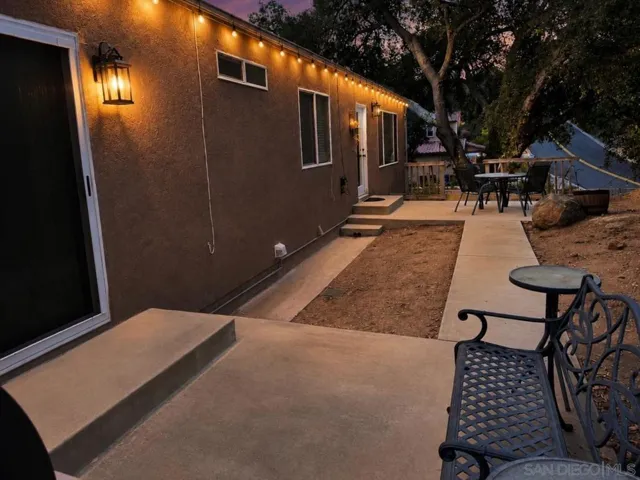 28108 Mountain Meadow Road, Escondido, California 92026