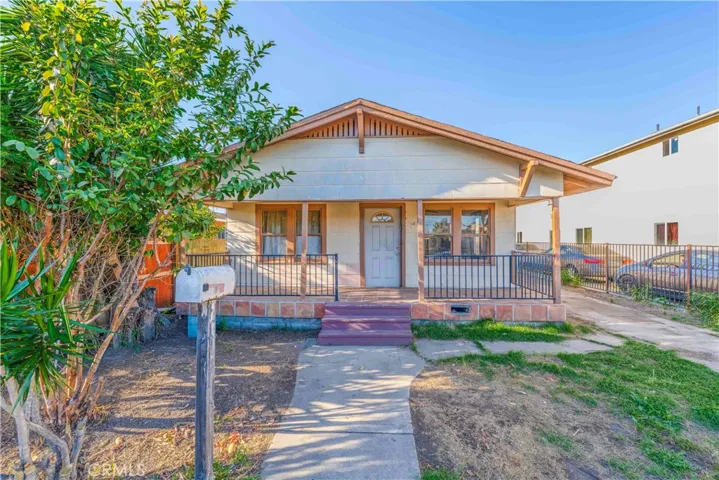 225 E 67th, Los Angeles, California 90003