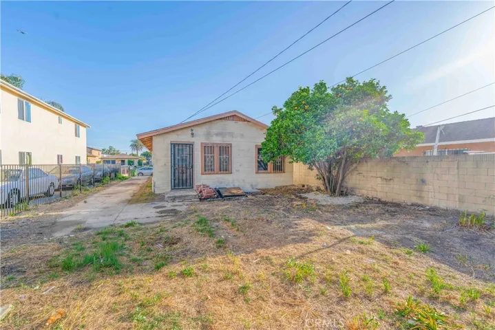 225 E 67th, Los Angeles, California 90003
