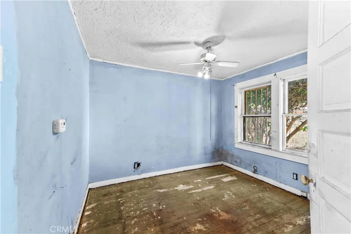 225 E 67th, Los Angeles, California 90003