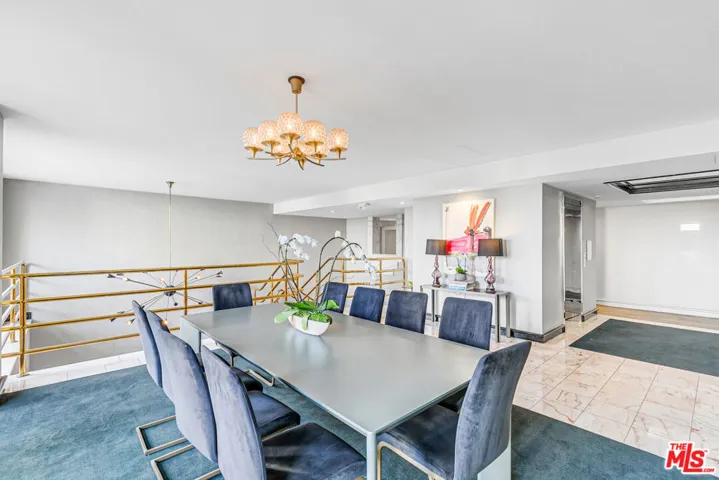 1131 Alta Loma Road 306, West Hollywood, California 90069