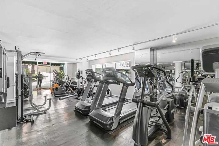 1131 Alta Loma Road 306, West Hollywood, California 90069