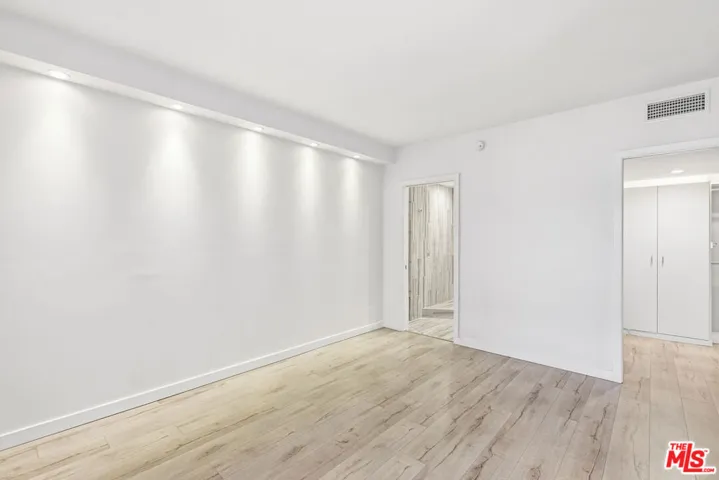 1131 Alta Loma Road 306, West Hollywood, California 90069