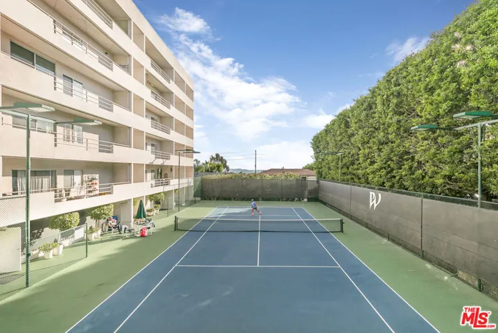1131 Alta Loma Road 306, West Hollywood, California 90069