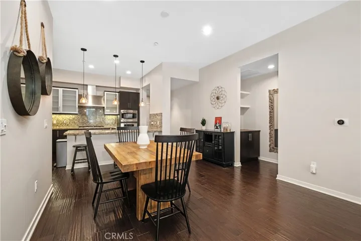 21 Gramercy 202, Irvine, California 92612
