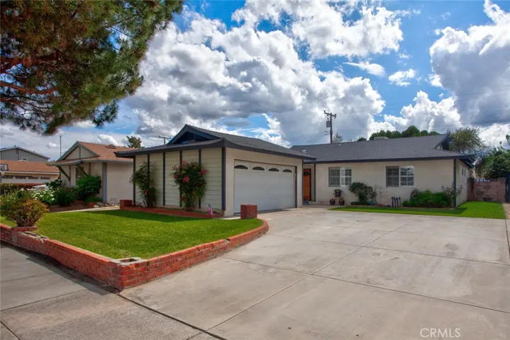 27431 Arriola Avenue, Saugus, California 91350