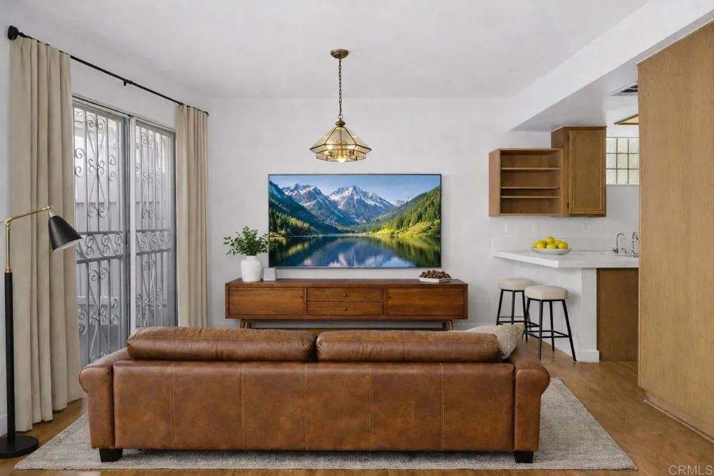 Staging was produced with artificial intelligence.