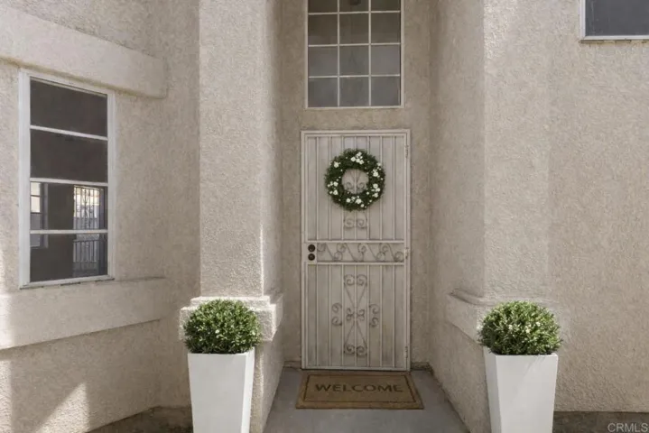 Plants and wreath produced with artificial intelligence