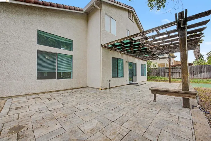 View of patio / terrace with a pergola