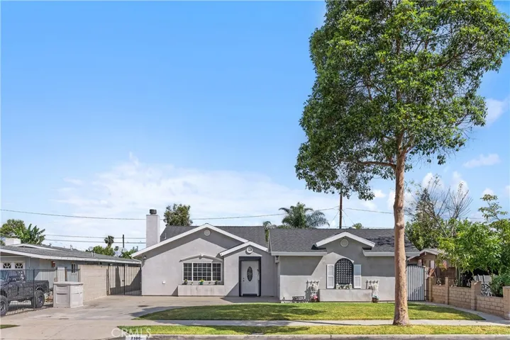 Oversized driveway for RV and additional parking.