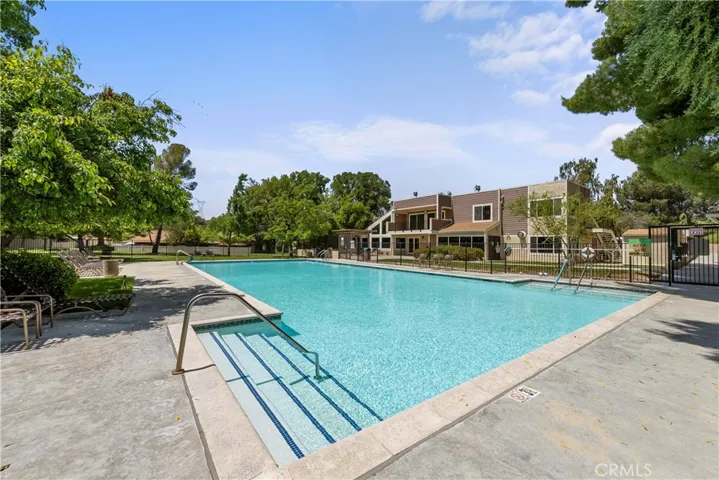 HOA pool