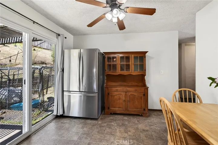 2888 Meadow Creek, Clearlake Oaks, California 95423