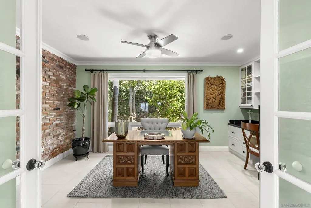 https://zimg.paragon.ice.com/ParagonImages/Property/PA/SDMLS/-520572/41/533/400/239b0b627aac11450736675628ac7b07/3/36611f80f29064db40a515e43d80963a/-520572-aabed816-414d-4d9f-883d-05f0b2e717f2.JPG