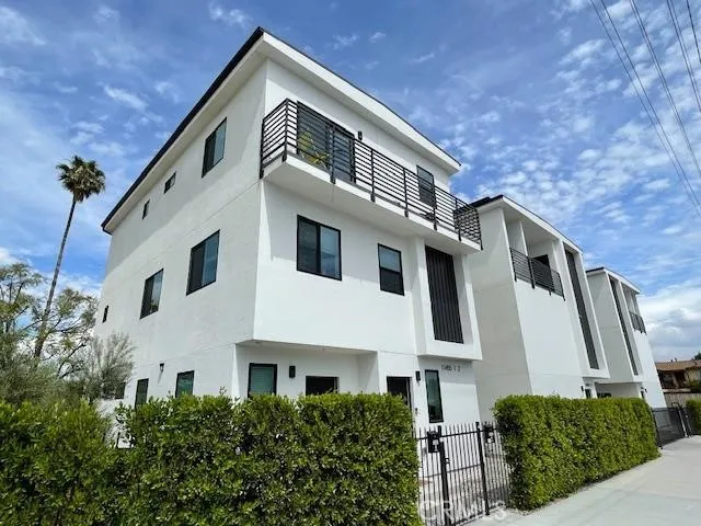 11451 W Victory Blvd