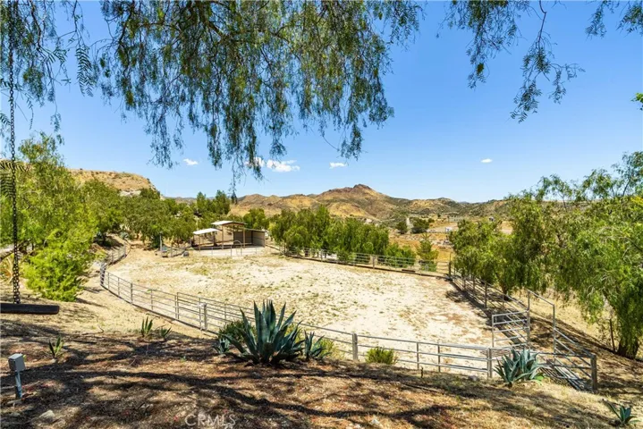 13602 Sego, Agua Dulce, California 91390