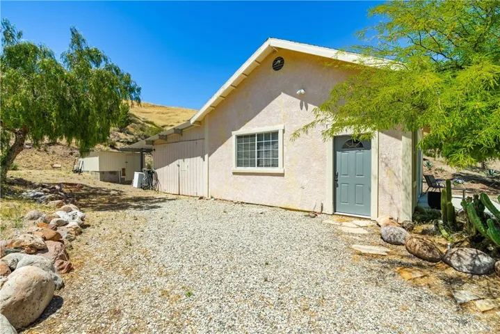 13602 Sego, Agua Dulce, California 91390