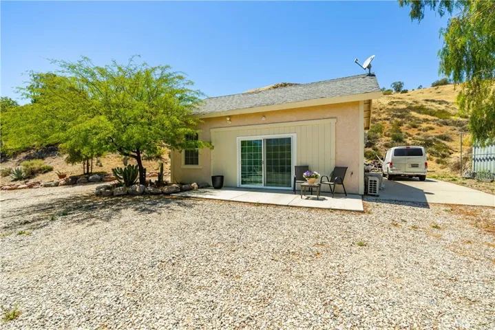 13602 Sego, Agua Dulce, California 91390