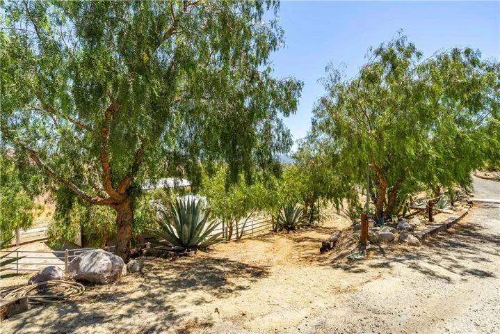 13602 Sego, Agua Dulce, California 91390