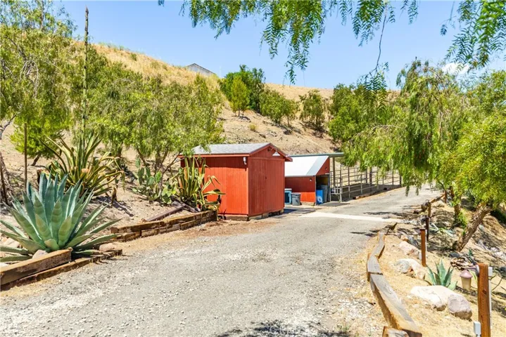 13602 Sego, Agua Dulce, California 91390