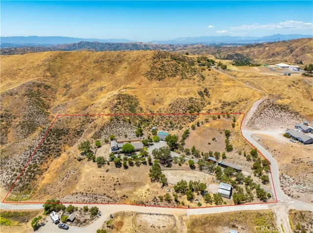 13602 Sego, Agua Dulce, California 91390