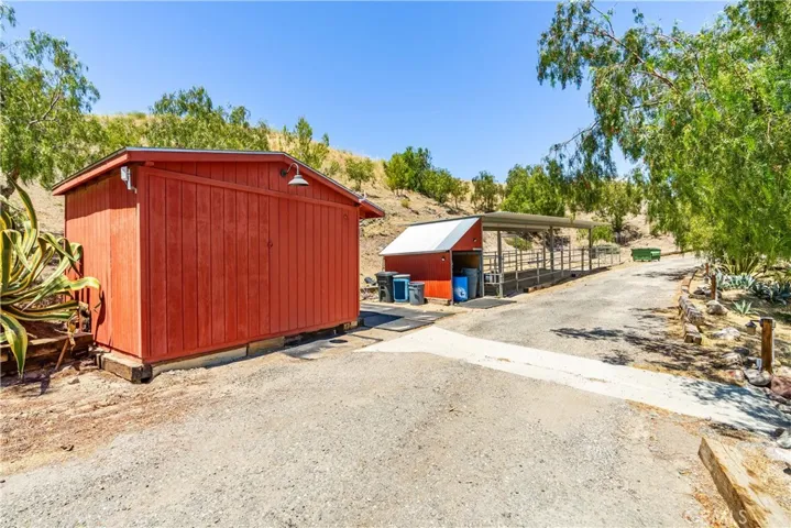 13602 Sego, Agua Dulce, California 91390