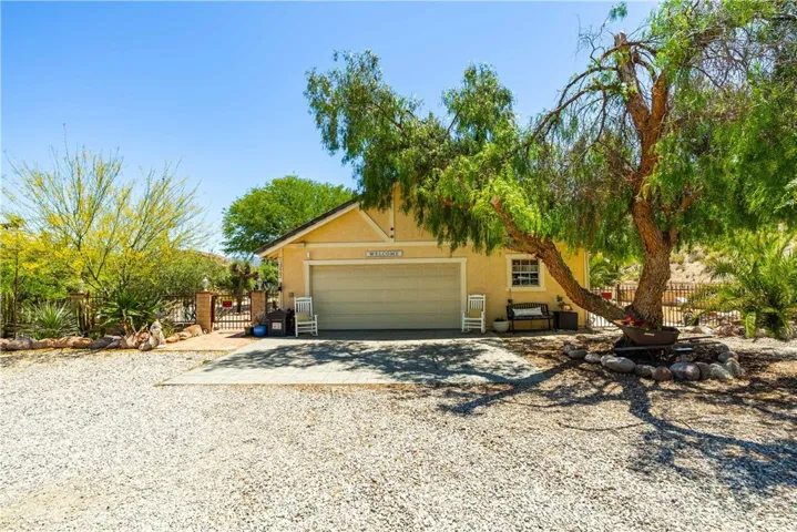13602 Sego, Agua Dulce, California 91390