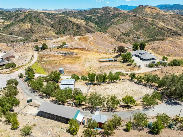 13602 Sego, Agua Dulce, California 91390
