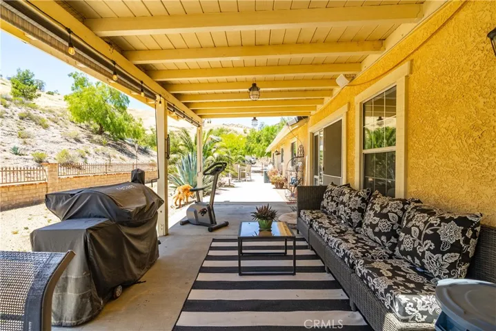 13602 Sego, Agua Dulce, California 91390