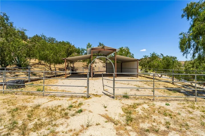 13602 Sego, Agua Dulce, California 91390