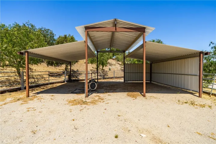 13602 Sego, Agua Dulce, California 91390