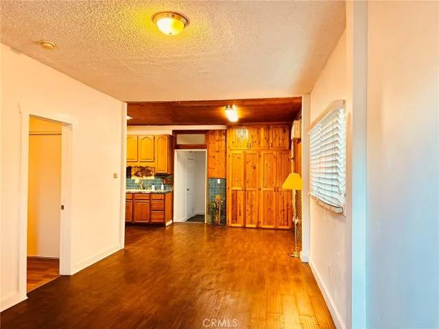 260 E South, Long Beach, California 90805