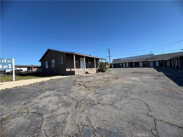 924 E Main, Barstow, California 92311
