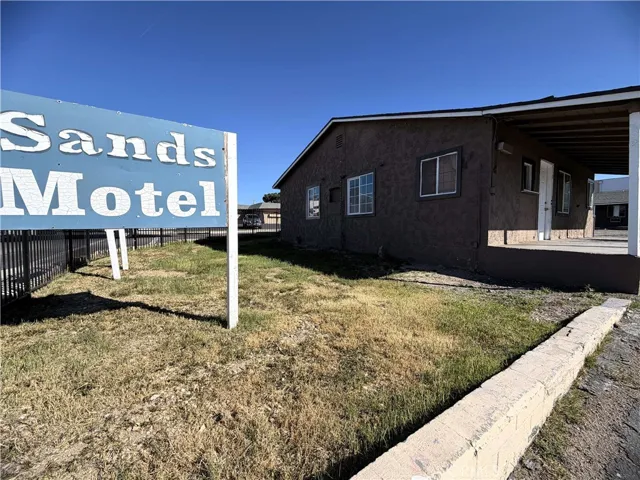 924 E Main, Barstow, California 92311