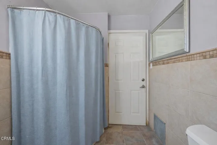 Bathroom 3 Keep