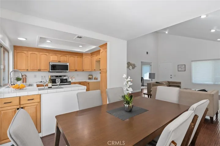 2 Snapdragon, Irvine, California 92604