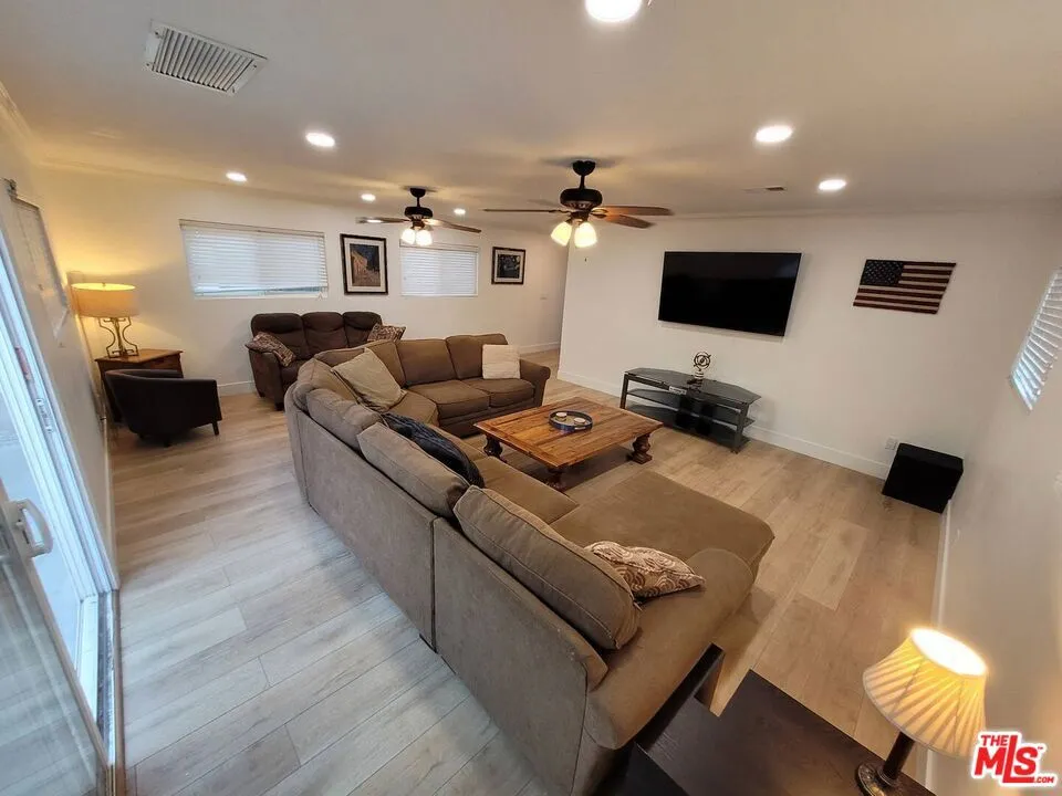 Family Room-2
