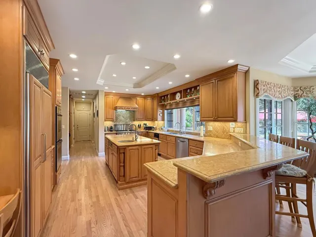 1526 Hillview Drive, Los Altos, California 94024