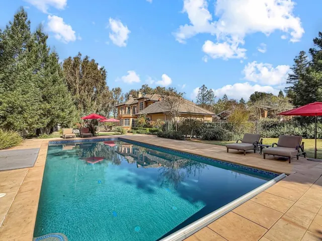 Pool & Patio Areas