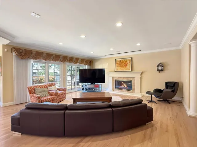 1526 Hillview Drive, Los Altos, California 94024