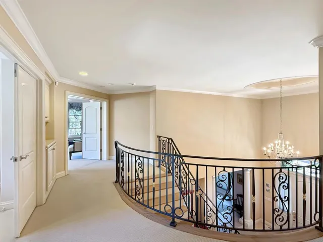 1526 Hillview Drive, Los Altos, California 94024