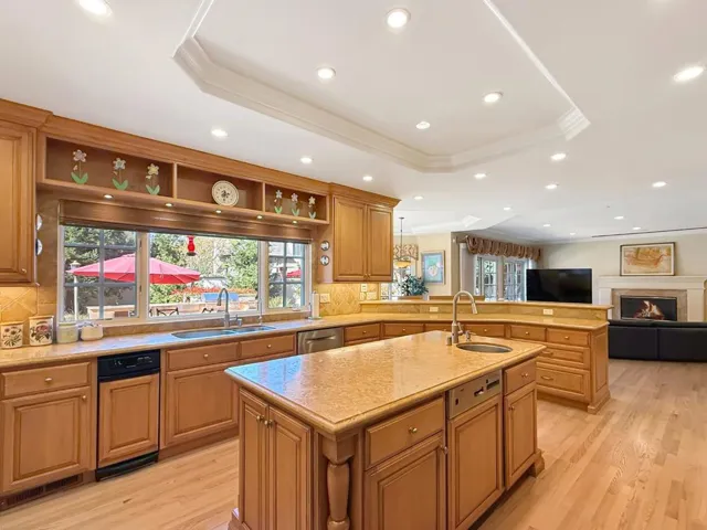 1526 Hillview Drive, Los Altos, California 94024