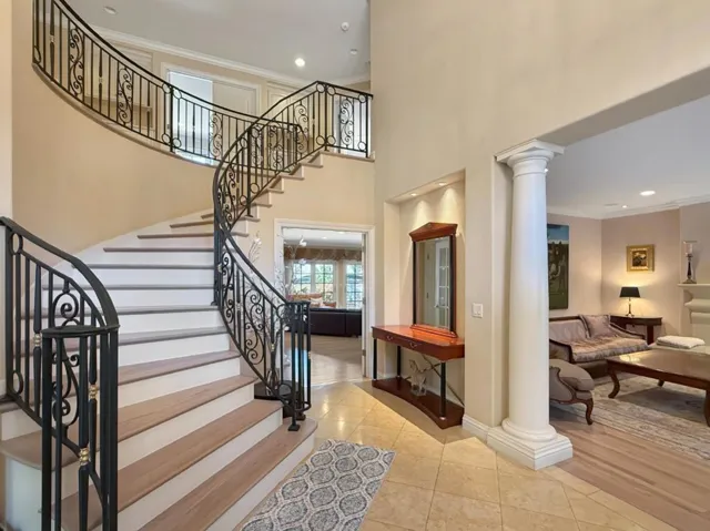 1526 Hillview Drive, Los Altos, California 94024