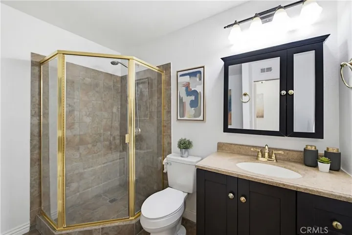 16202 Marlinton, Whittier, California 90604