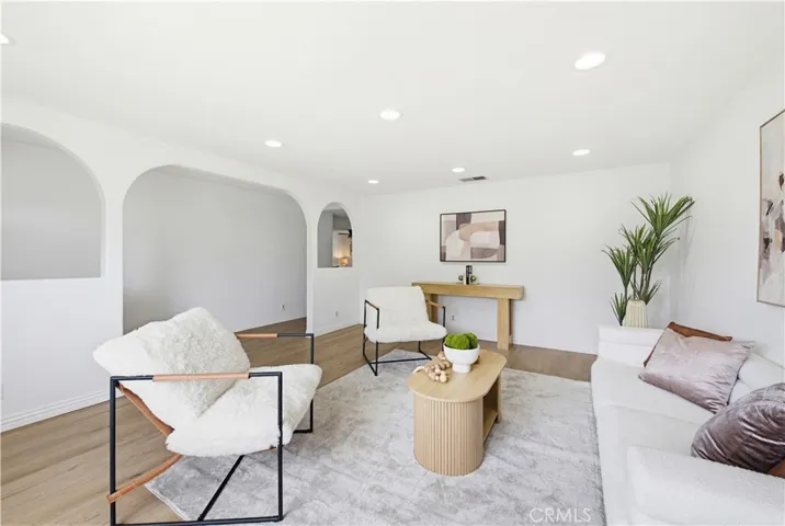 16202 Marlinton, Whittier, California 90604