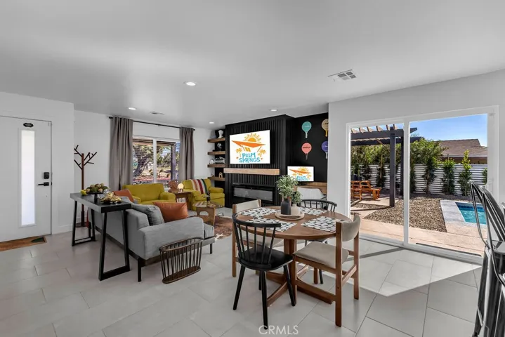 485 W Tramview, Palm Springs, California 92262