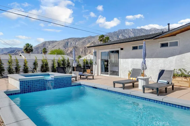 485 W Tramview, Palm Springs, California 92262