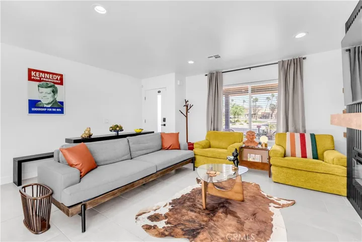 485 W Tramview, Palm Springs, California 92262