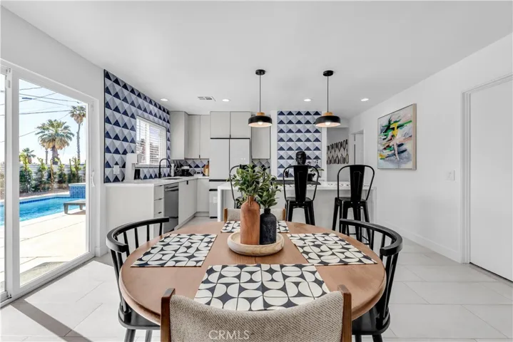 485 W Tramview, Palm Springs, California 92262