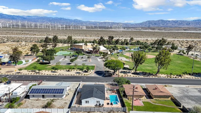 485 W Tramview, Palm Springs, California 92262