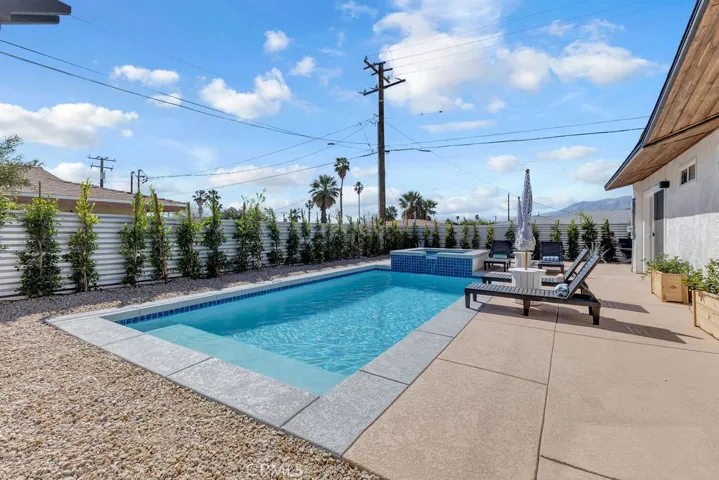 485 W Tramview, Palm Springs, California 92262